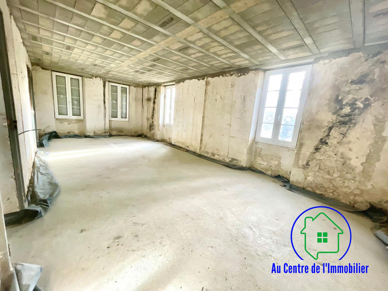 Maison - 343 m² - 6 pièces