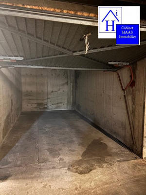 Parking / Garage - 10 m²