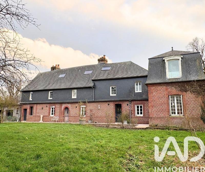 Maison - 305 m² - 8 pièces