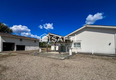 Maison - 200 m² - 7 pièces