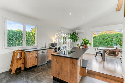 Maison - 240 m² - 6 pièces