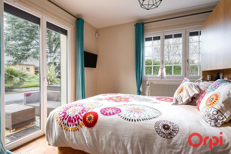 Maison - 185 m² - 8 pièces