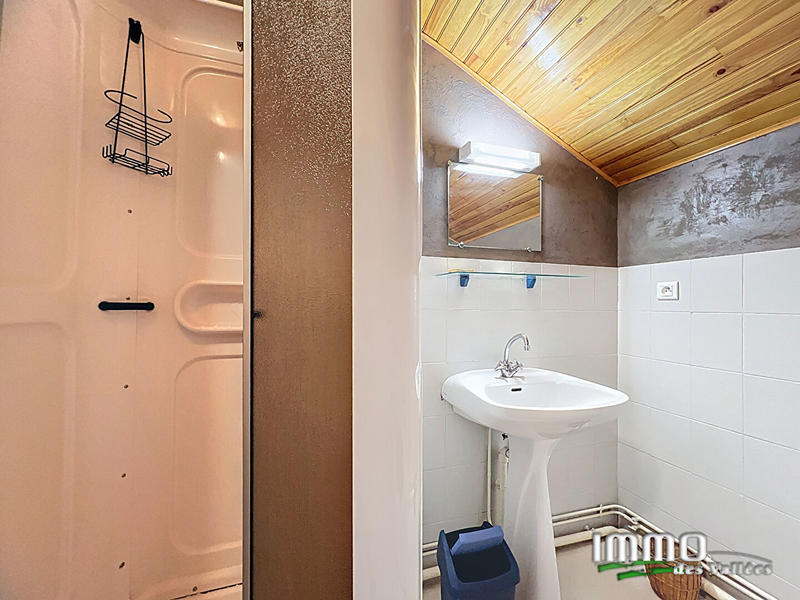 Maison - 181 m² - 7 pièces