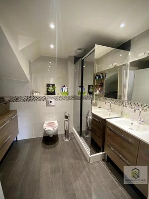 Appartement - 105 m² - 4 pièces