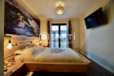 Maison - 212 m² - 8 pièces