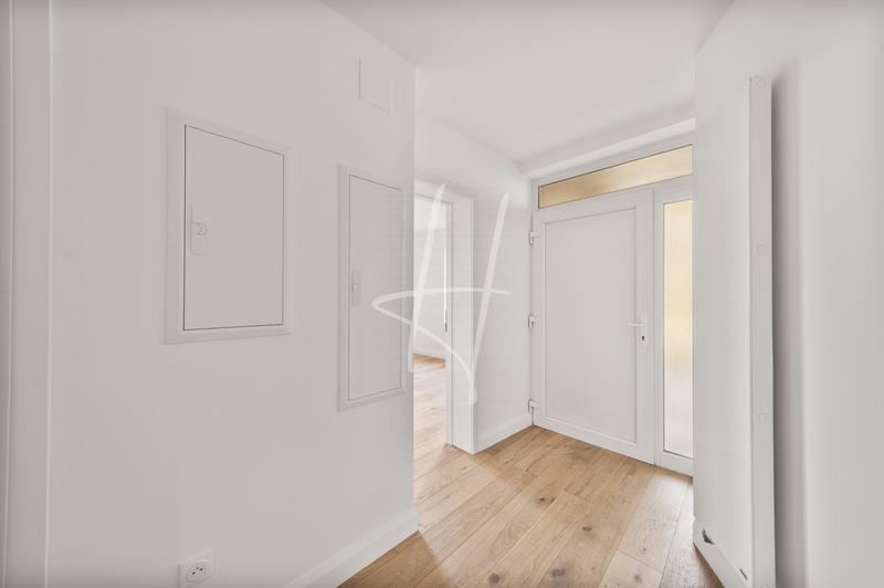 Appartement - 96 m² - 5 pièces