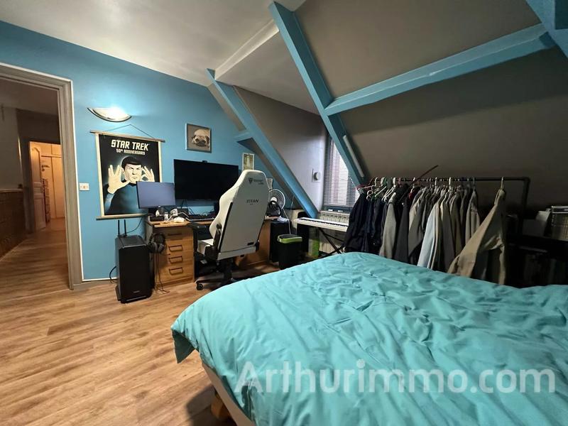 Maison - 189 m² - 8 pièces