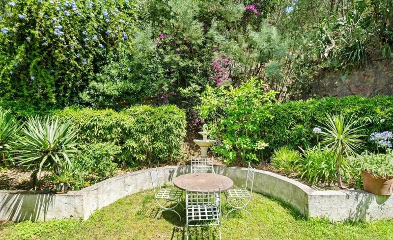 Villa - 240 m² - 6 pièces