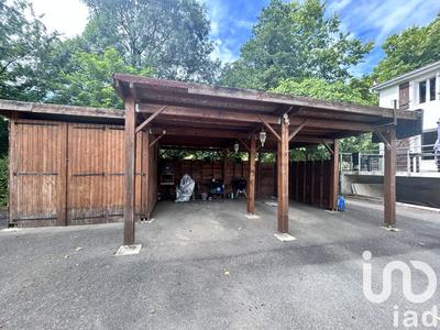 Maison - 138 m² - 9 pièces