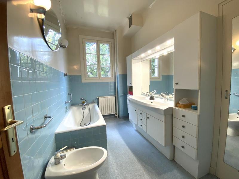 Maison ancienne - 202 m² - 8 pièces