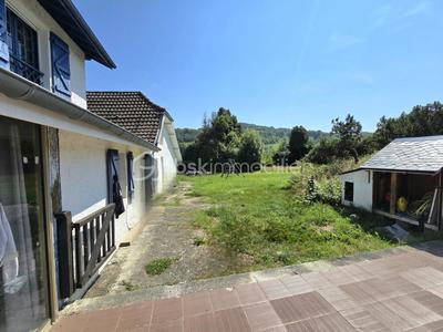 Maison ancienne - 199 m² - 6 pièces