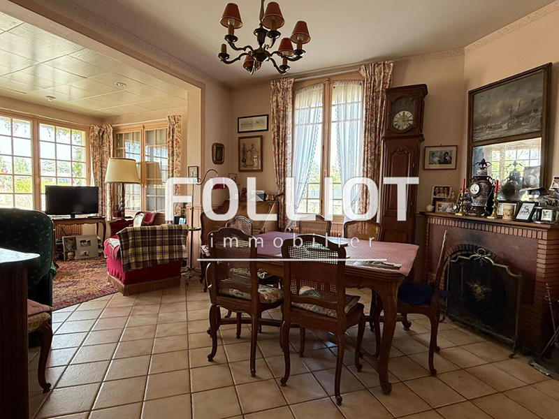 Maison - 158 m² - 9 pièces