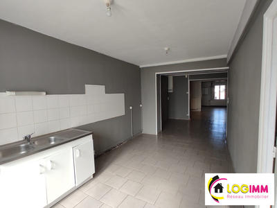 Maison - 98 m² - 4 pièces