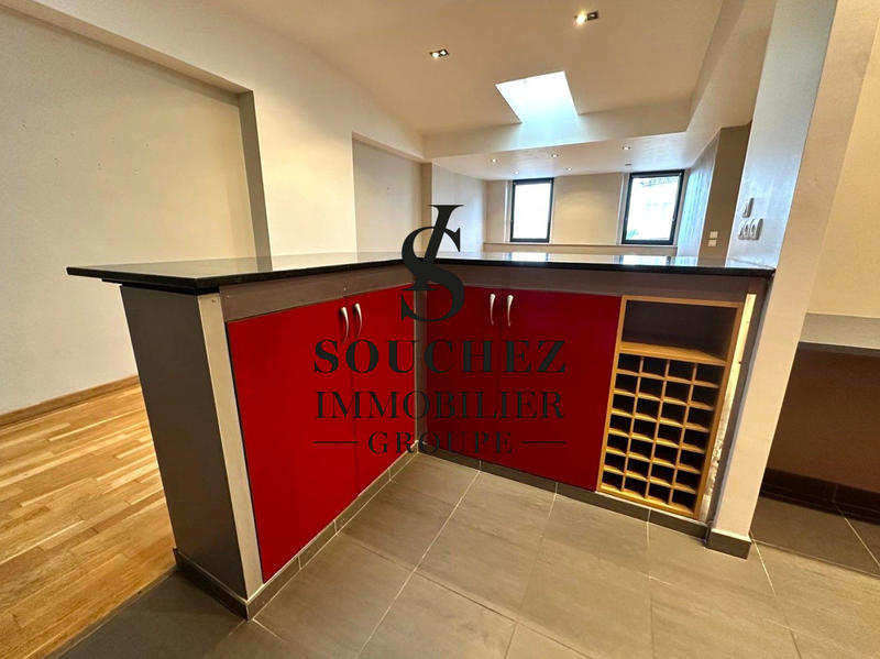 Appartement - 148 m² - 6 pièces