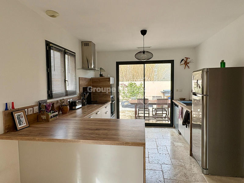 Villa - 90 m² - 4 pièces