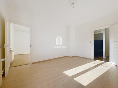 Appartement - 91 m² - 4 pièces