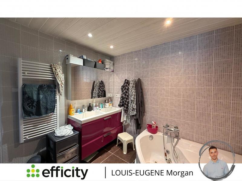 Pavillon - 161 m² - 6 pièces