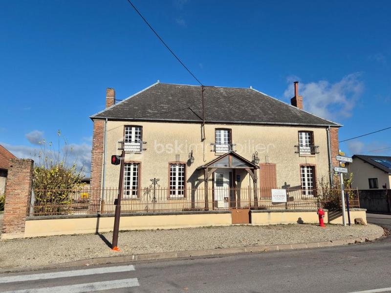 Maison ancienne - 158 m² - 7 pièces