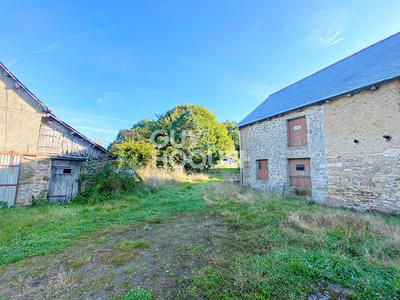 Maison - 200 m² - 1 pièce