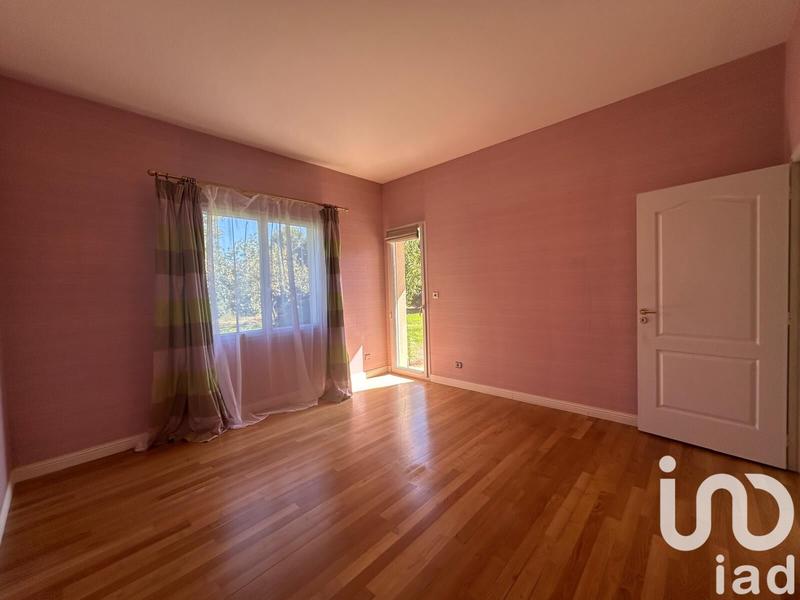 Maison - 244 m² - 8 pièces