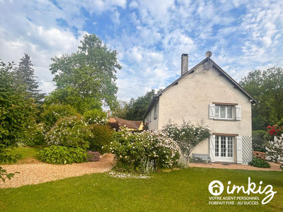 Maison - 258 m² - 10 pièces