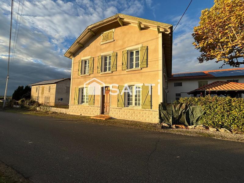 Maison - 223 m² - 9 pièces