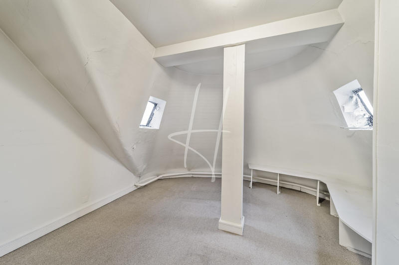 Duplex - 154 m² - 8 pièces