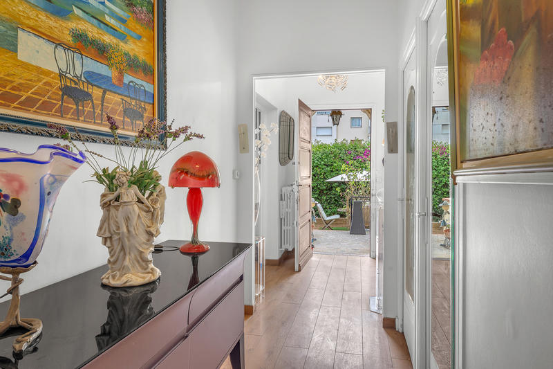 Appartement - 74 m² - 2 pièces