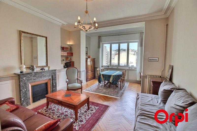 Penthouse - 90 m² - 3 pièces