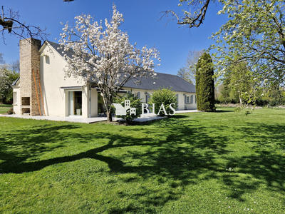 Maison - 152 m² - 6 pièces