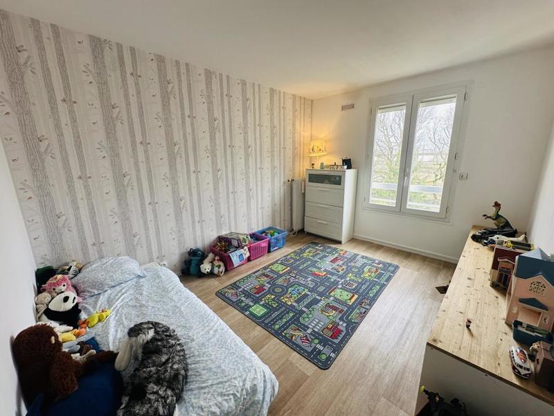 Appartement - 97 m² - 5 pièces