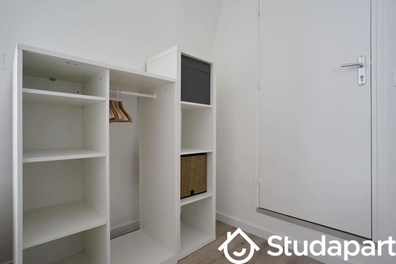 Chambre - 9 m² - 1 pièce