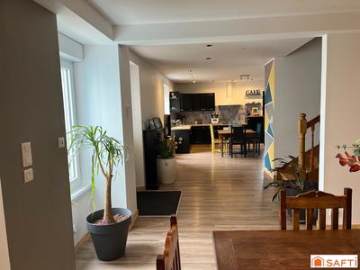 Maison de maîtres - 204 m² - 8 pièces