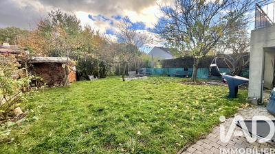 Maison - 199 m² - 8 pièces