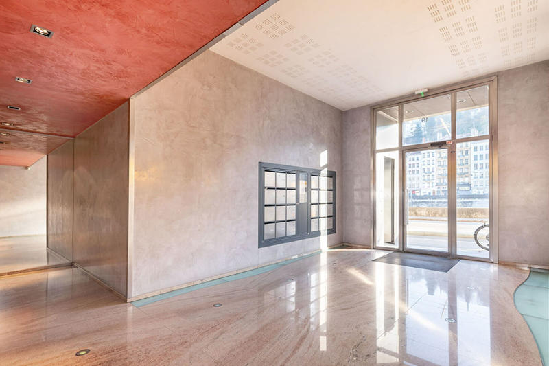 Appartement - 102 m² - 4 pièces