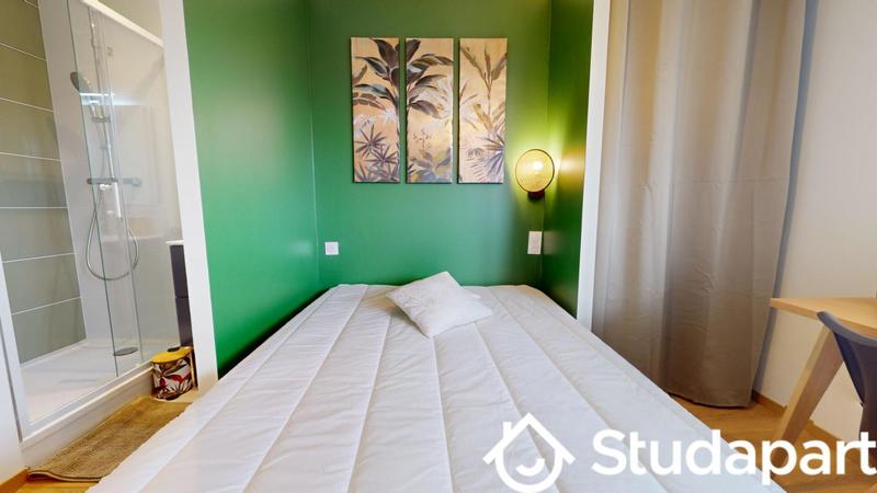 Chambre - 11 m² - 1 pièce