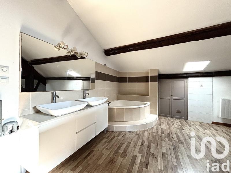 Appartement - 102 m² - 4 pièces