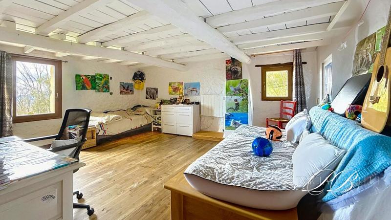 Maison - 153 m² - 7 pièces