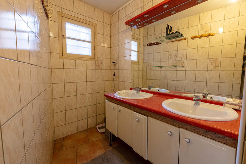 Immeuble - 200 m² - 5 pièces