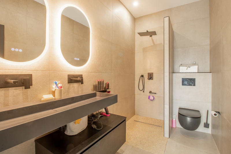 Maison - 170 m² - 6 pièces