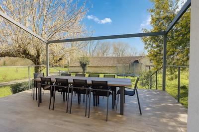 Maison - 262 m² - 9 pièces