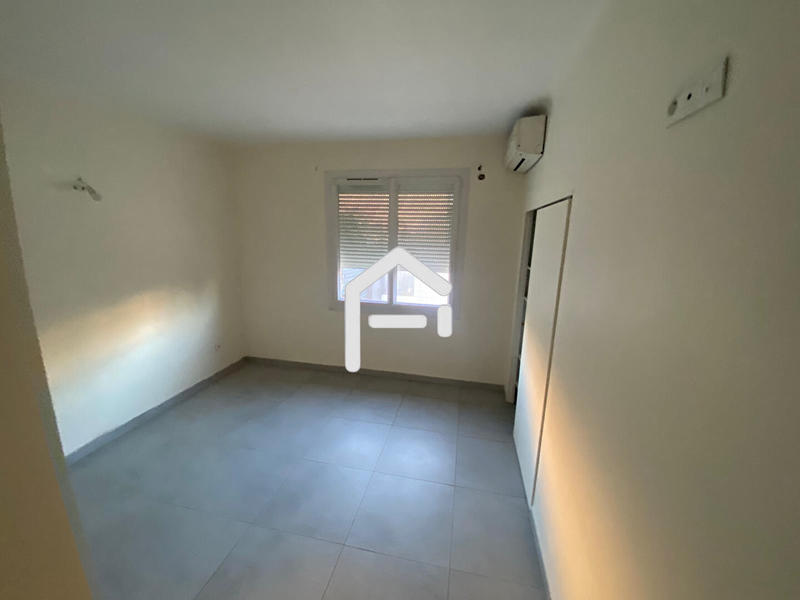 Maison - 258 m² - 8 pièces