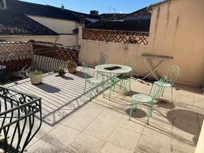 Maison - 342 m² - 13 pièces