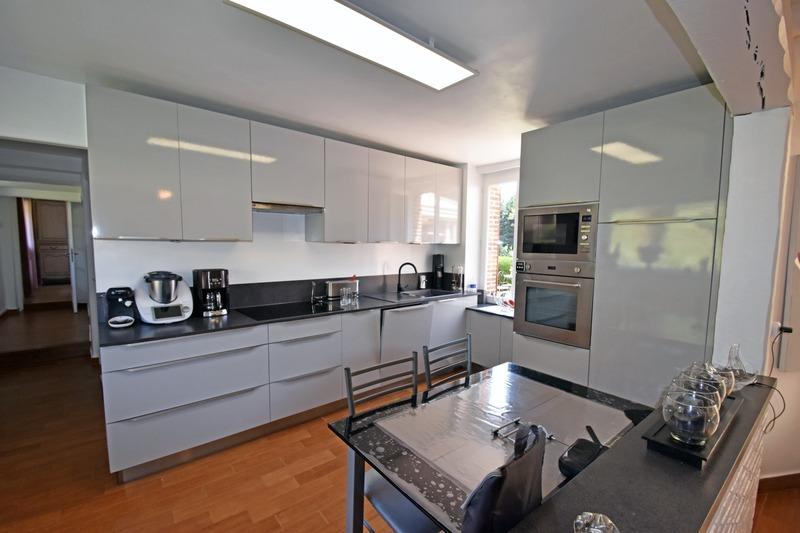 Maison - 143 m² - 7 pièces