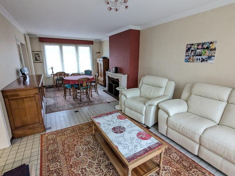 Maison - 90 m² - 4 pièces