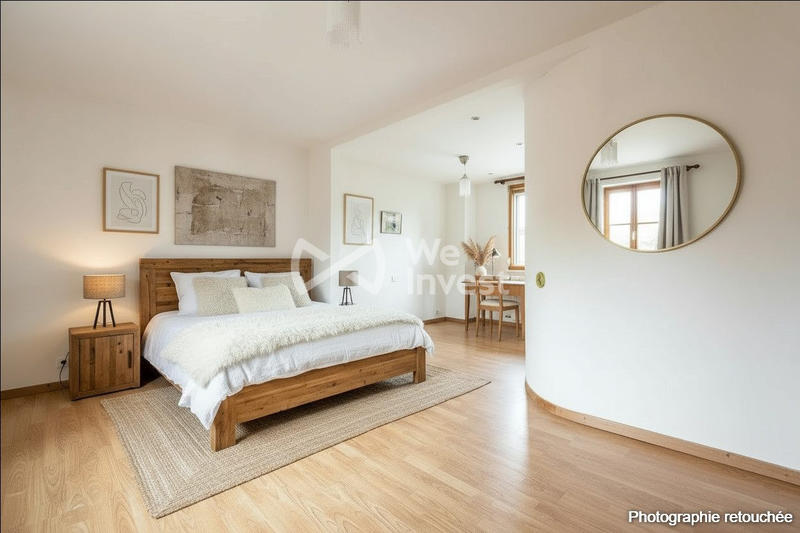 Maison - 248 m² - 8 pièces