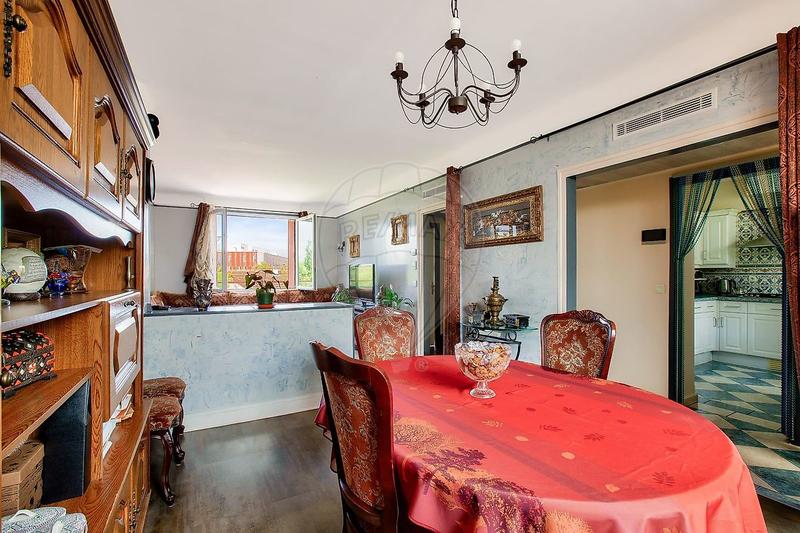 Maison - 175 m² - 8 pièces