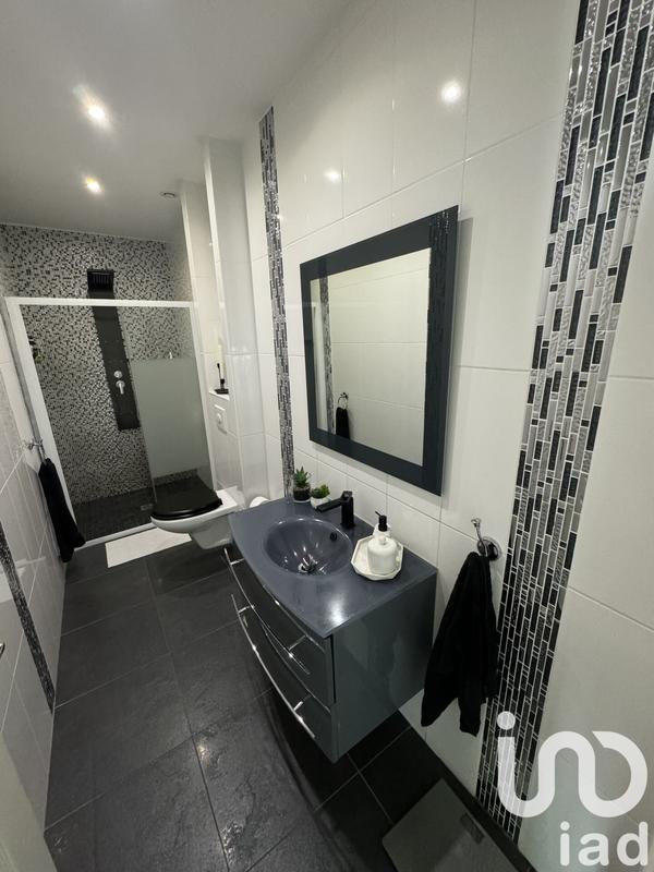 Maison - 212 m² - 8 pièces