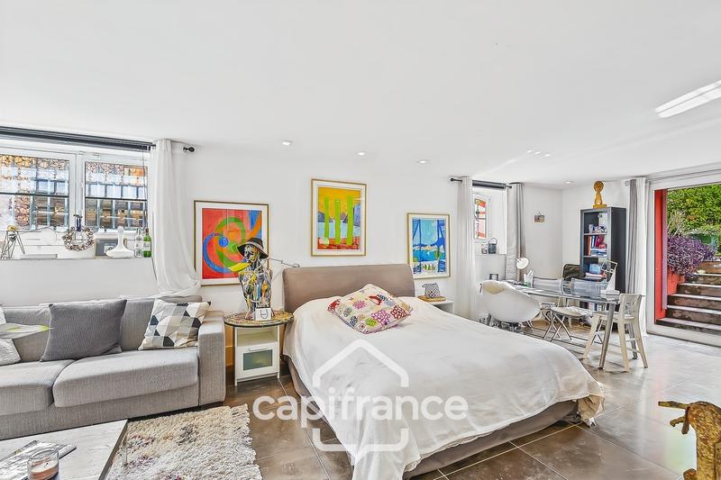 Maison - 323 m² - 10 pièces