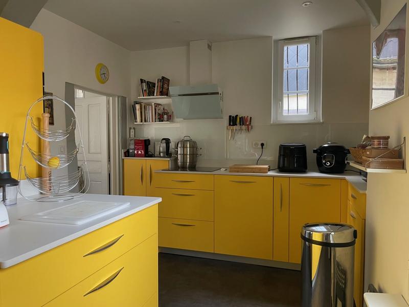 Maison - 241 m² - 8 pièces